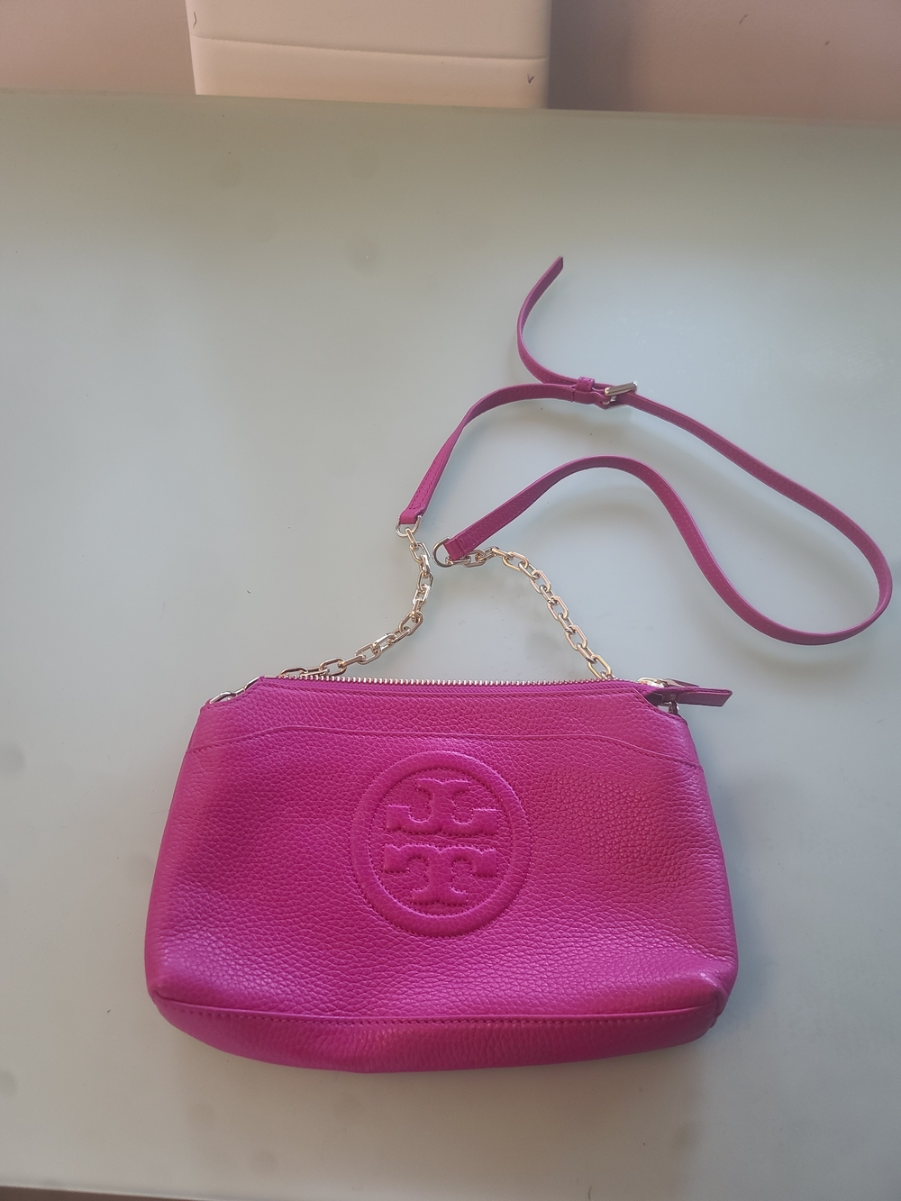 Tory Burch Fuchsia Leather Crossbody with Gold Chain - Picture 2 of 2